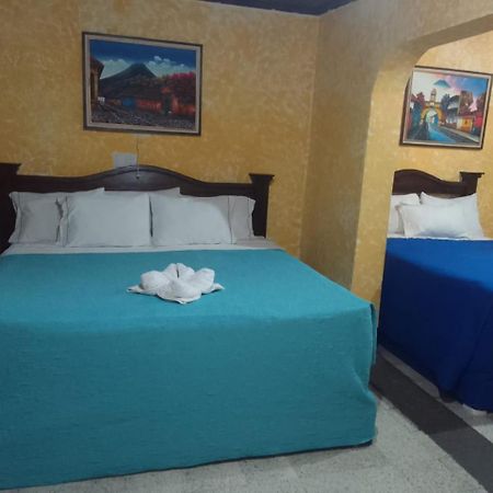 Hotel San Sebastian Antigua Екстериор снимка