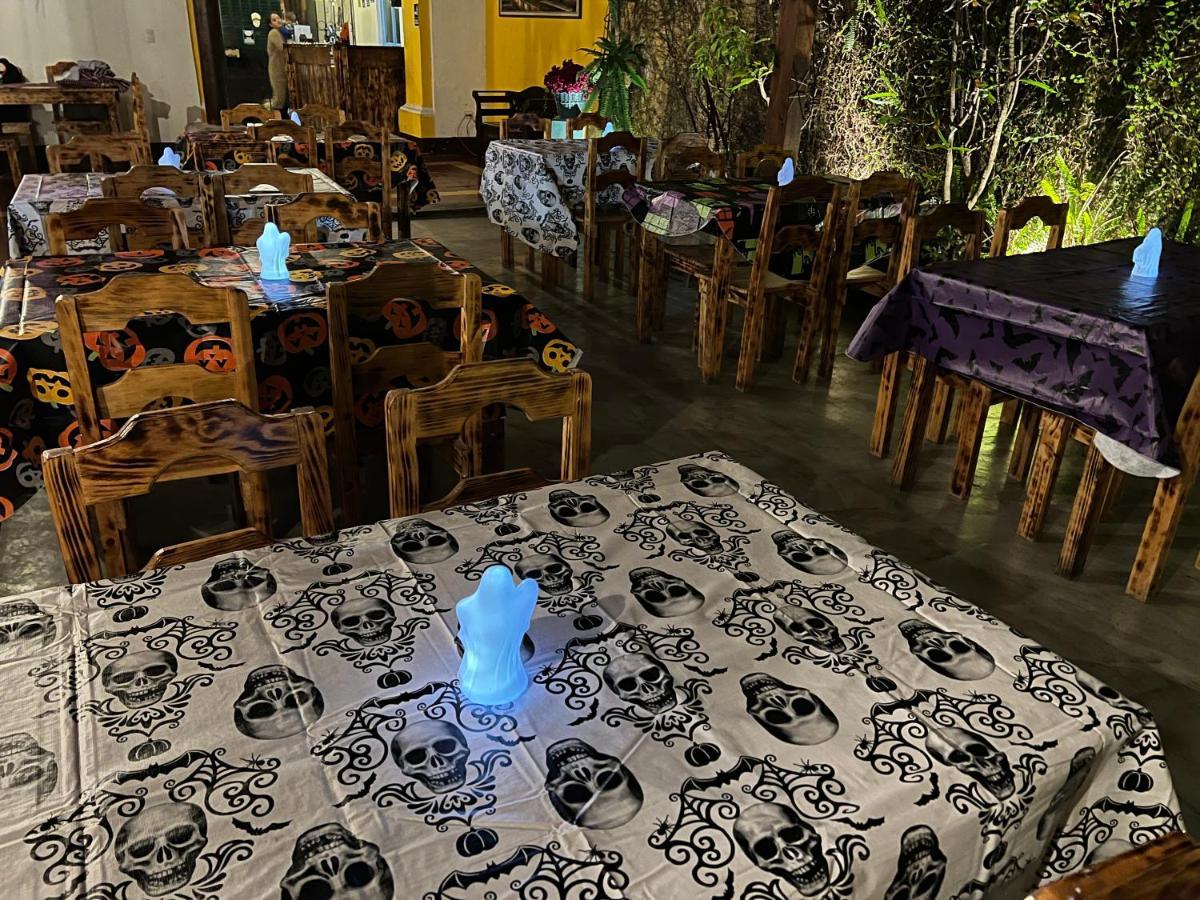 Hotel San Sebastian Antigua Екстериор снимка
