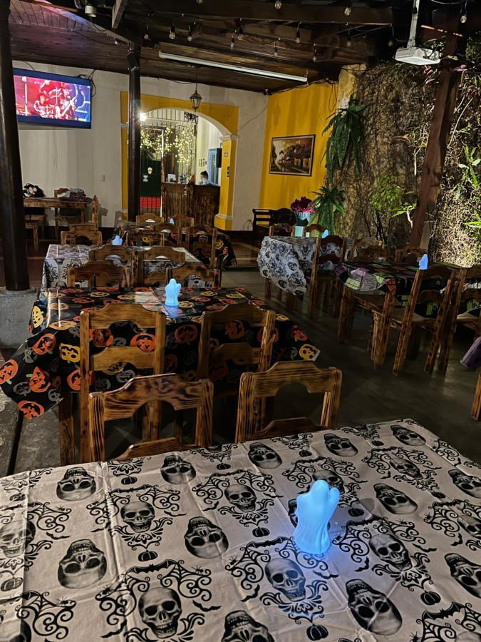 Hotel San Sebastian Antigua Екстериор снимка